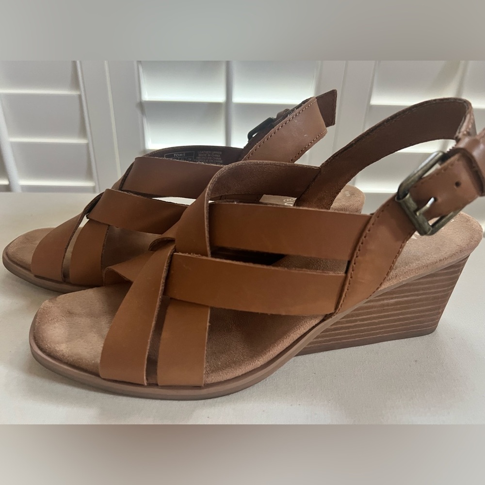 Toms Tan Cross-Strap Sandals